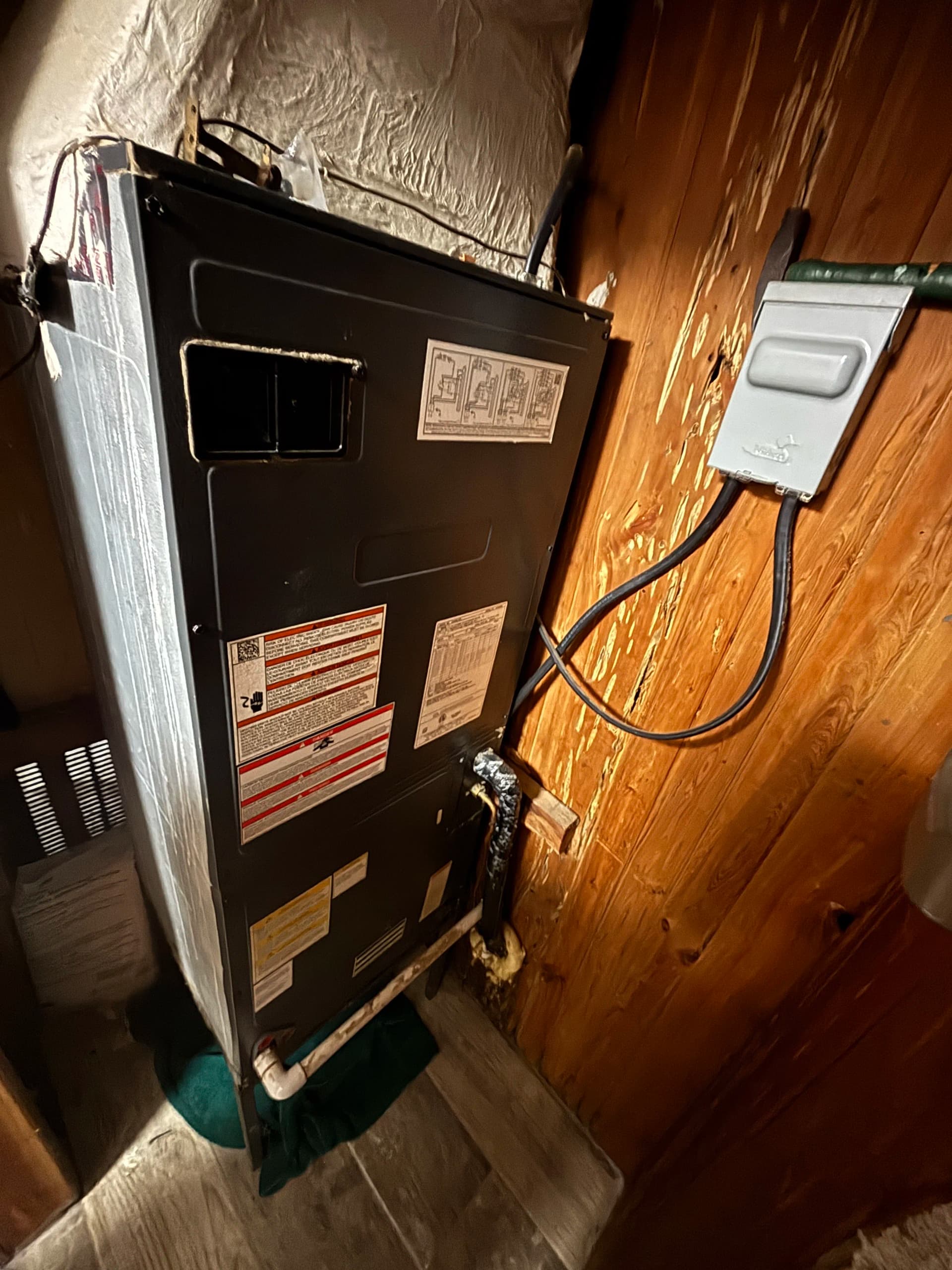 Gallery photos for Your AC Is Running But Not Cooling - Here's Why: Image #1