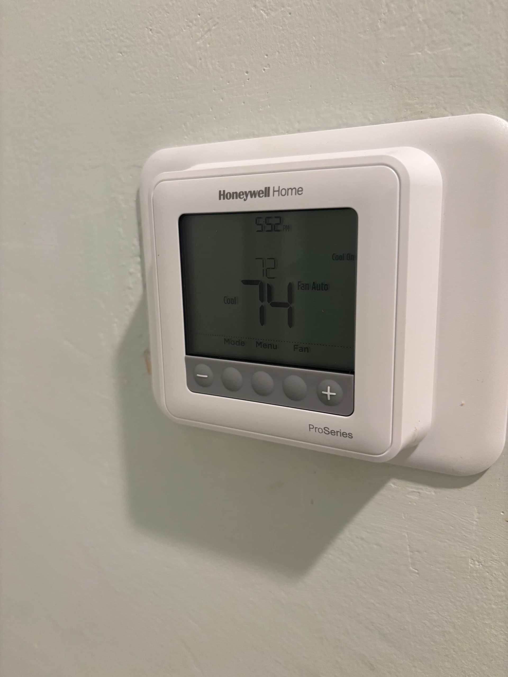 Gallery photos for Not Sure Which Thermostat Fits Your Home? We Can Help: Image #2