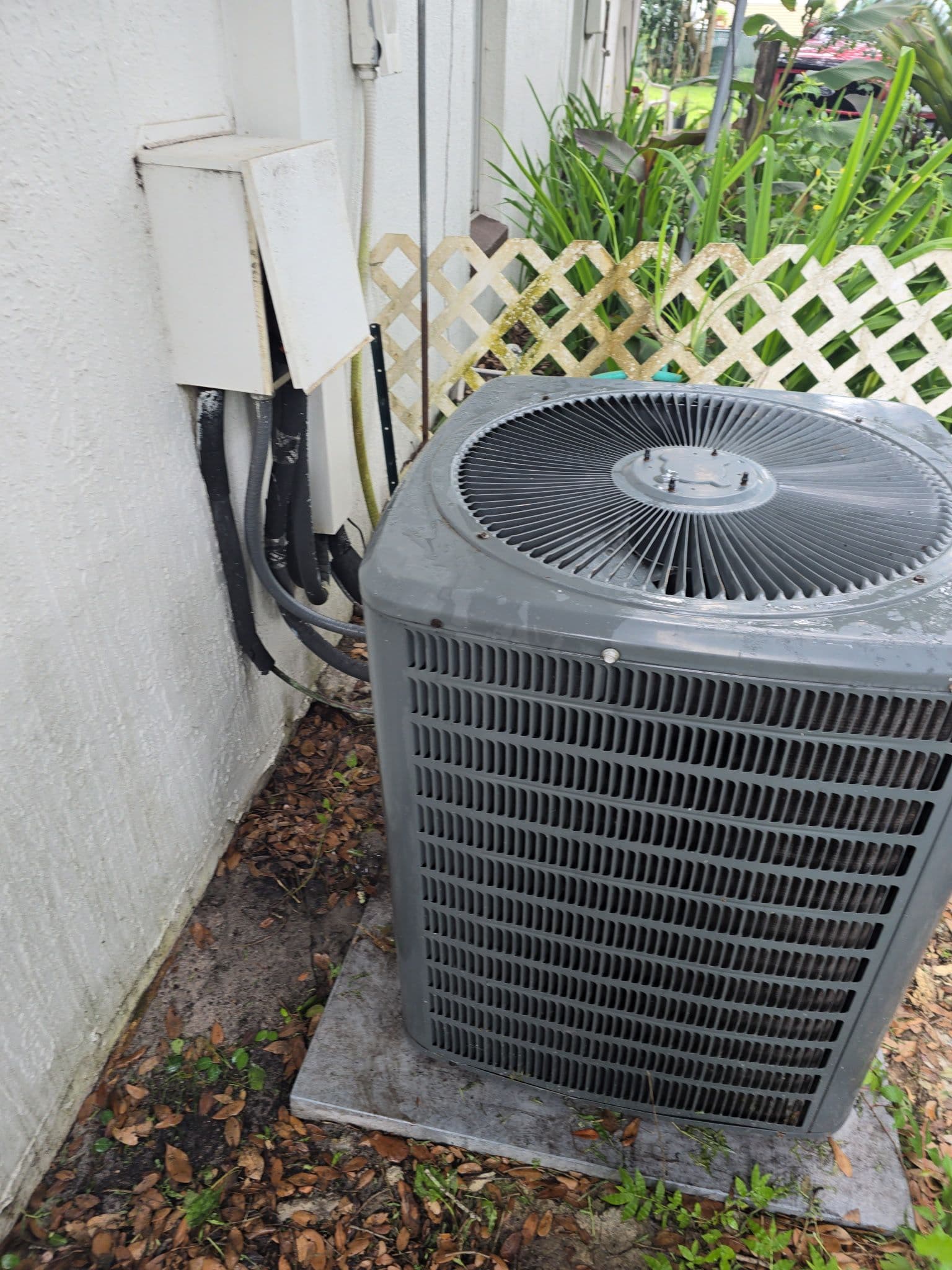 Gallery photos for 4-Ton AC Replacement That Actually Gets the Job Done: Image #1
