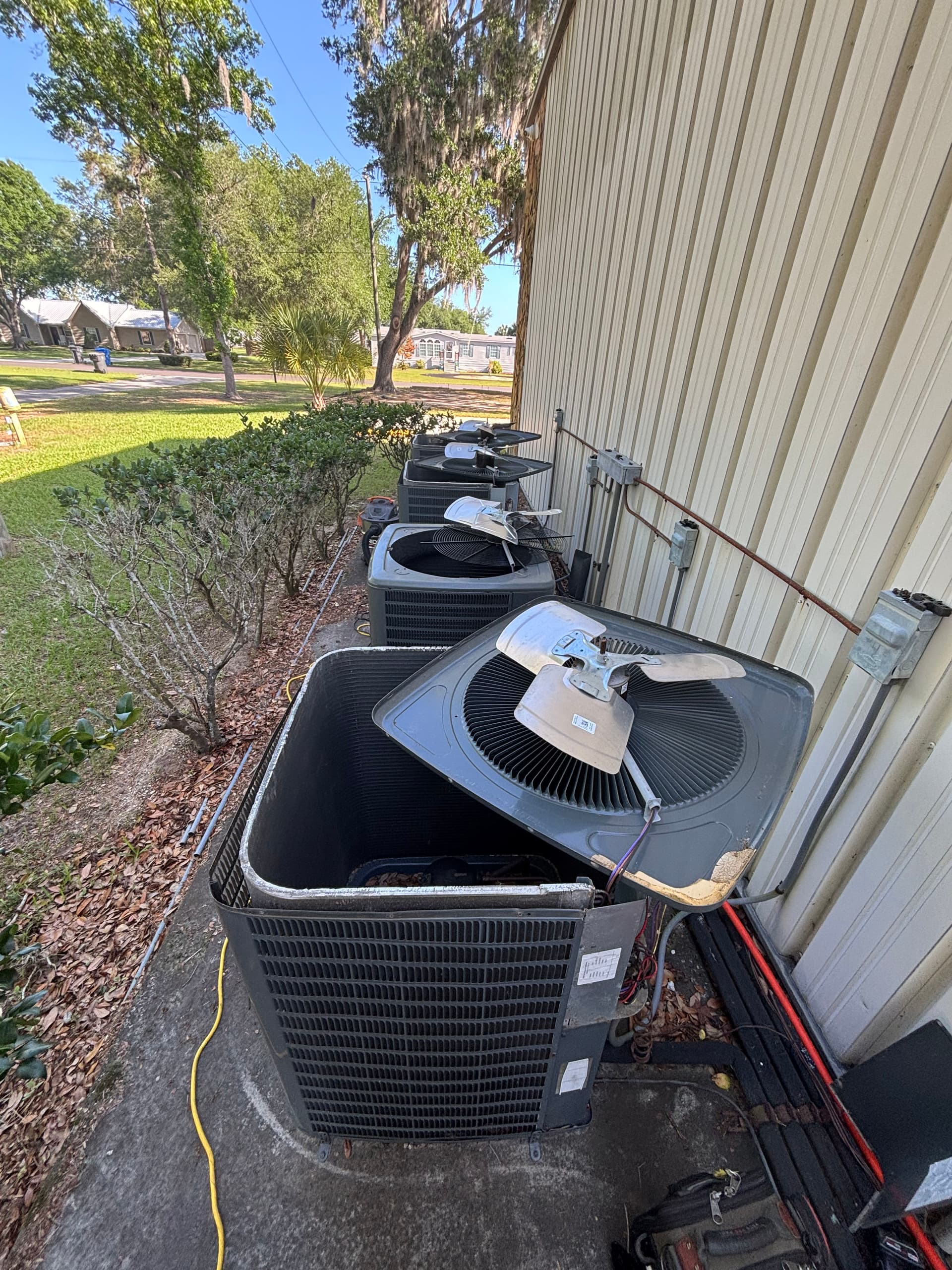 Gallery photos for How Dino Air Handles Multi-Unit AC Maintenance the Right Way: Image #1