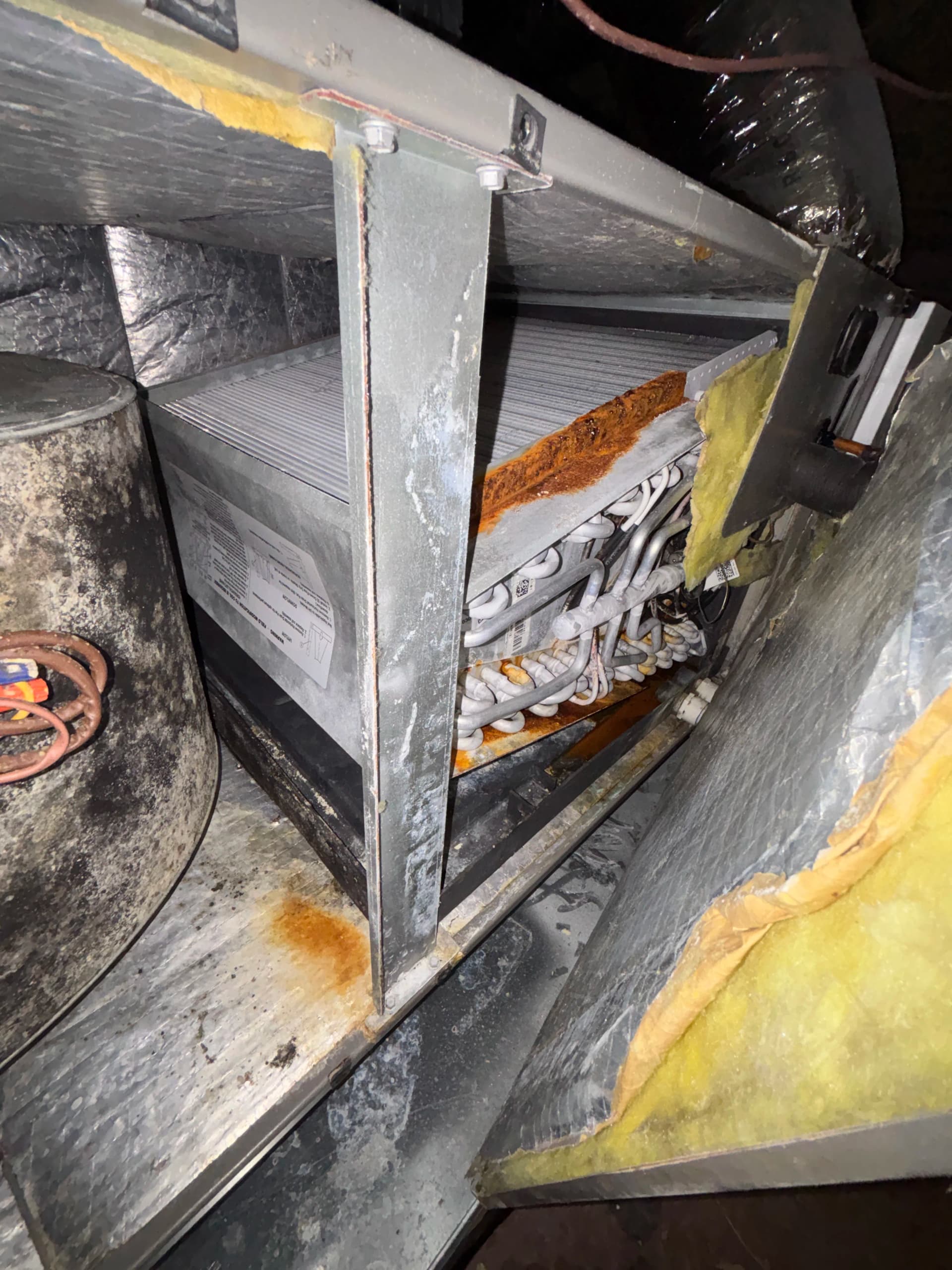 Gallery photos for What a Neglected A/C System Looks Like Inside: Image #3