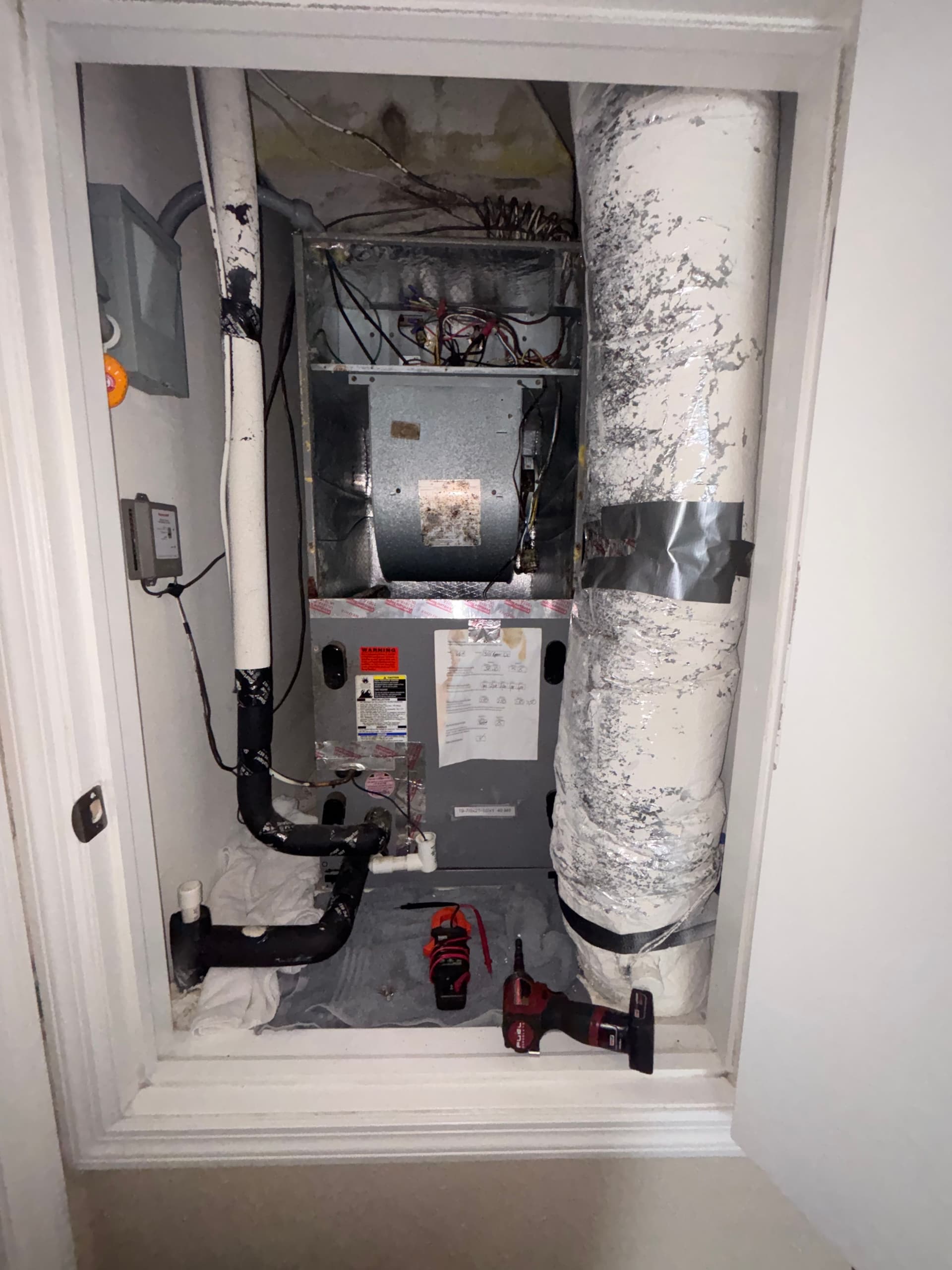 Gallery photos for Full Heat Pump Upgrade with New Air Handler and Smart Thermostat: Image #1