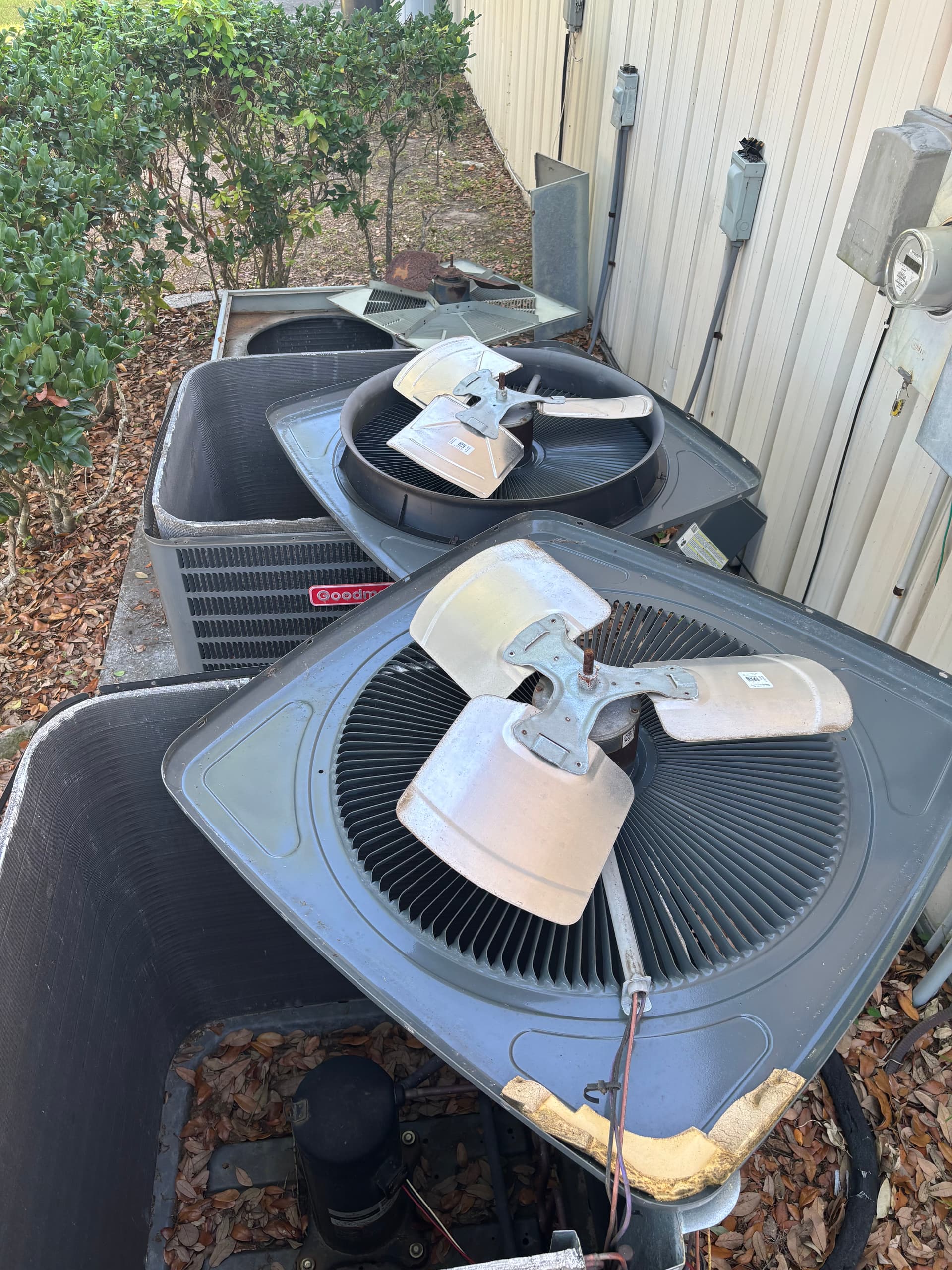 Gallery photos for How Dino Air Handles Multi-Unit AC Maintenance the Right Way: Image #2