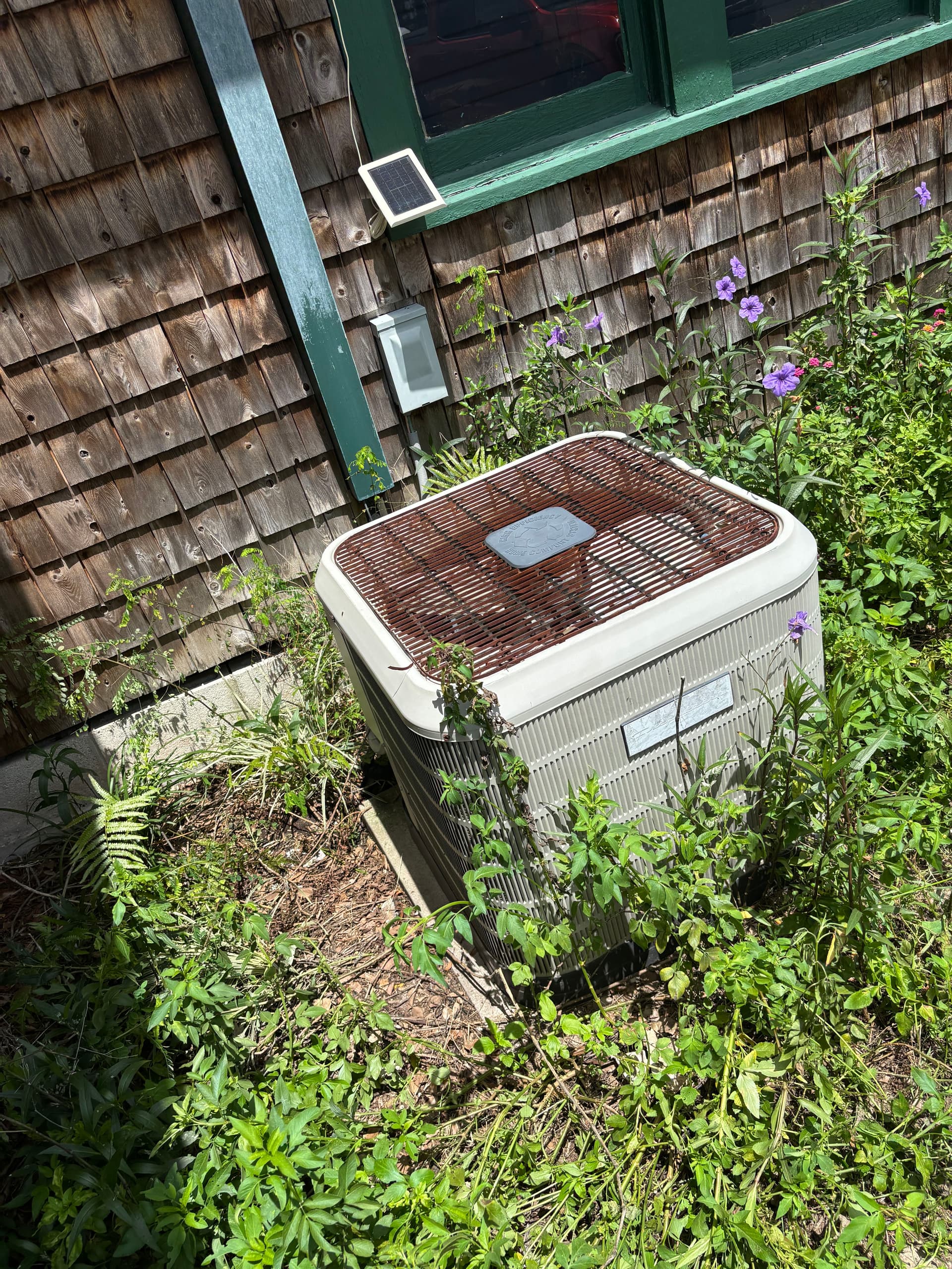 Gallery photos for Should You Repair or Replace Your AC? Here's How We Decide: Image #2