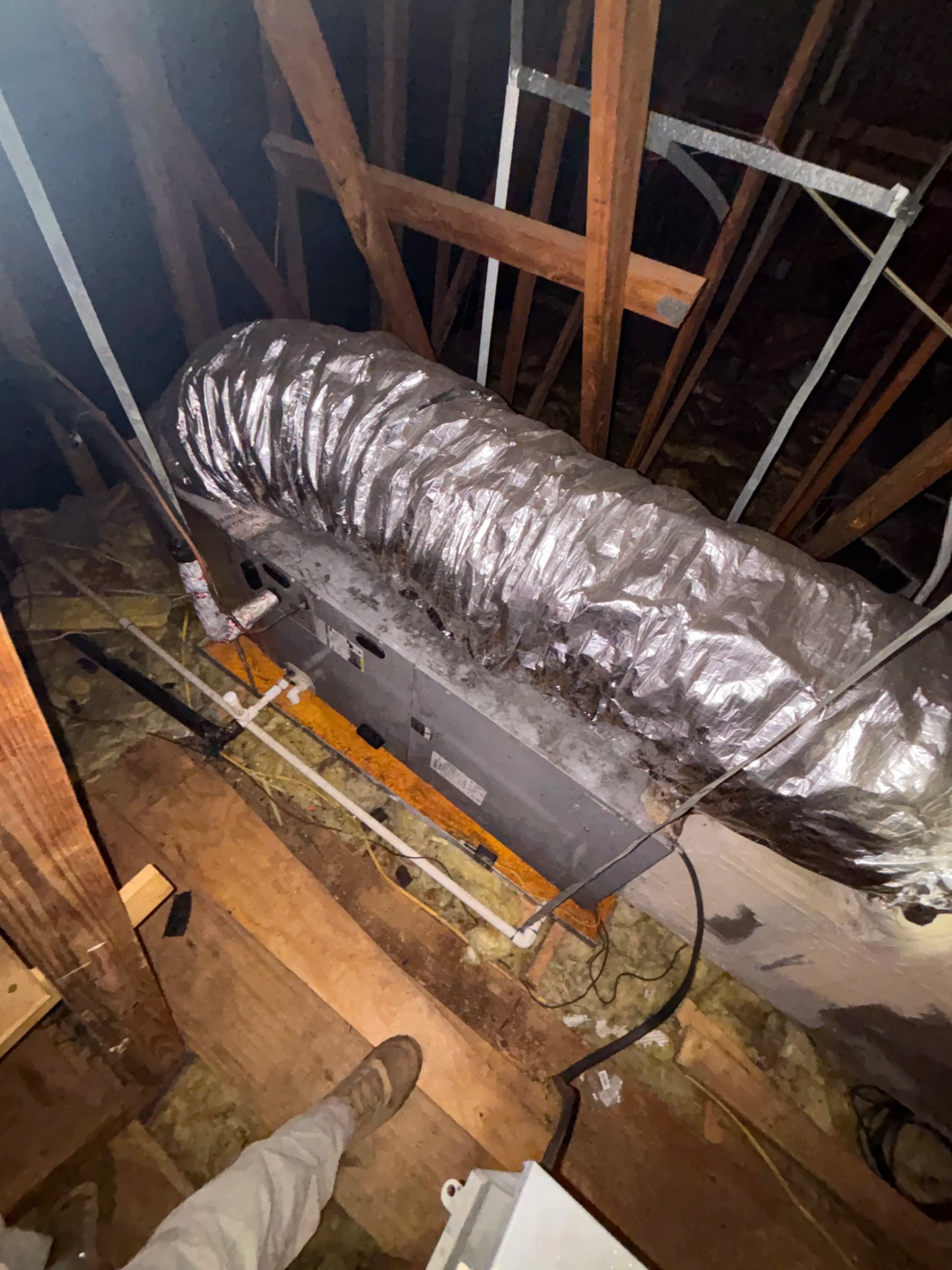 High-Efficiency Heat Pump System Swap With New Return Flex image