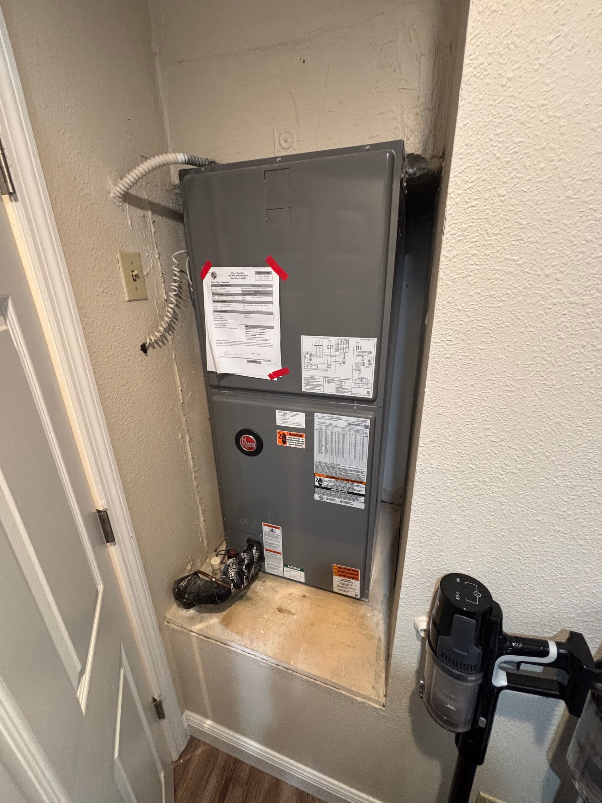 Gallery photos for Refrigerant Leak Fix in Plant City: Image #1