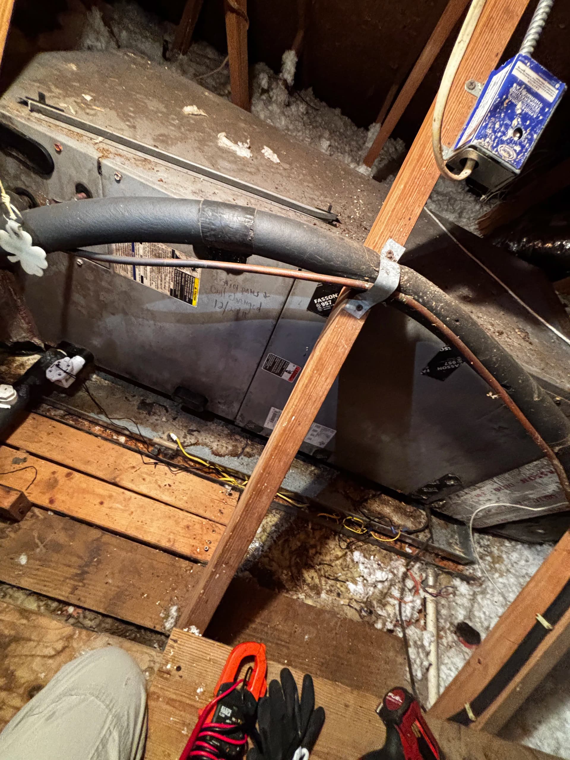 Gallery photos for Full AC Tune-Up Inside and Out - Here's What It Actually Looks Like: Image #1