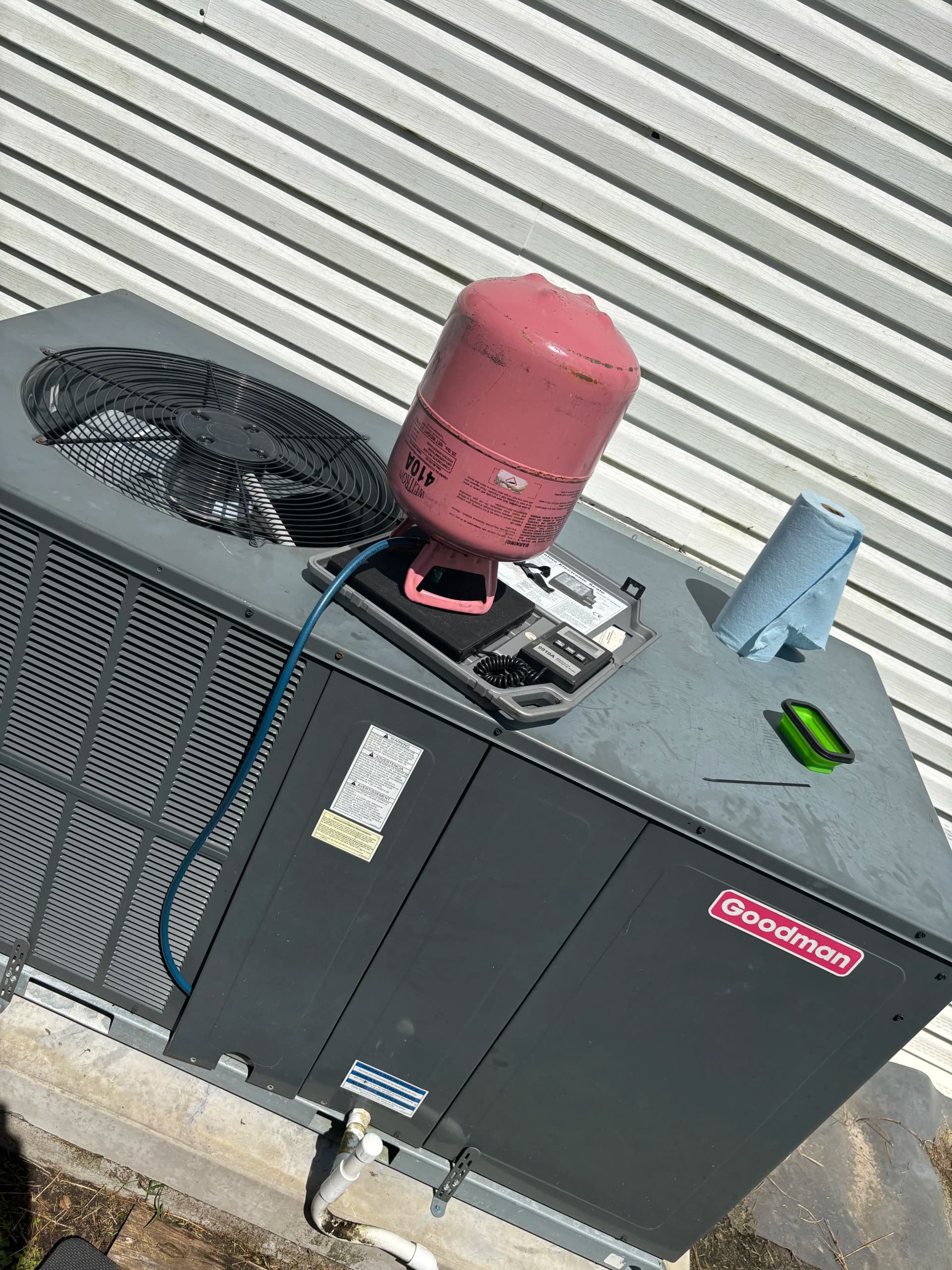 Gallery photos for Goodman AC Compressor Replacement Gets Cold Air Flowing Again: Image #3